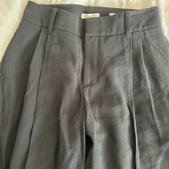 Vince
pleated wide-leg trousers, Black Size 4, business casual, night out - Picture 10 of 14
